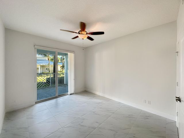 312 Bay Colony Drive N 312, Juno Beach, FL 33408