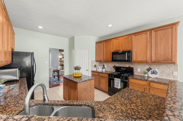 9011 Cedar Run Falls, Tomball, TX 77375