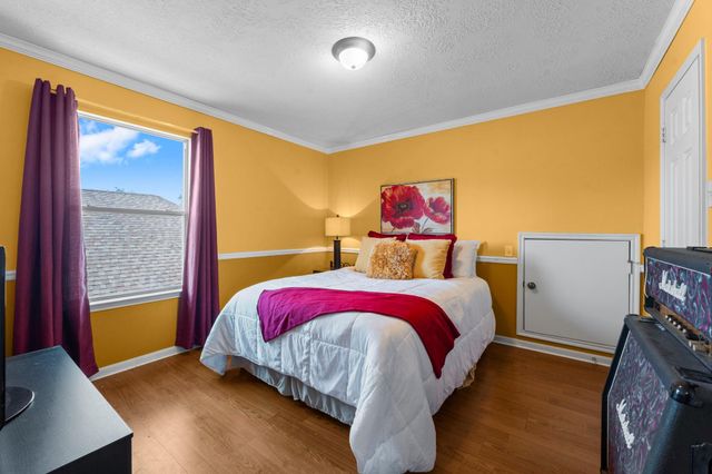 9011 Cedar Run Falls, Tomball, TX 77375