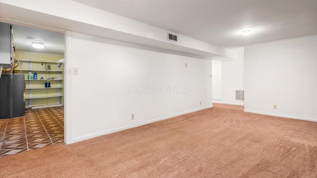 3845 Dresden Road, Zanesville, OH 43701