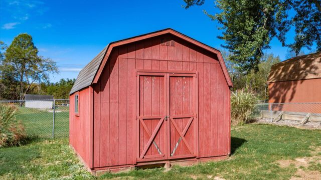 3845 Dresden Road, Zanesville, OH 43701