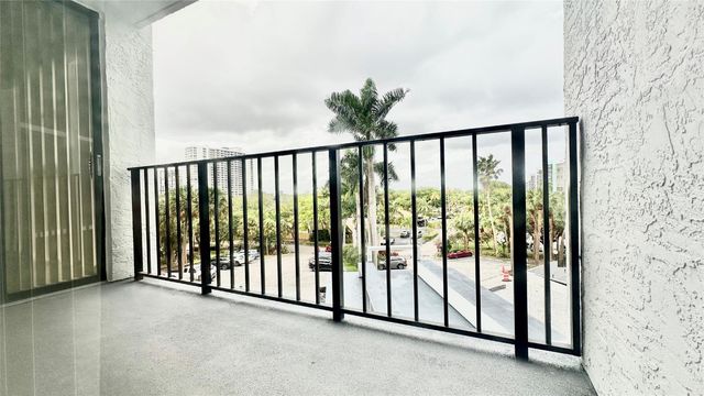 200 Leslie Drive 523, Hallandale Beach, FL 33009