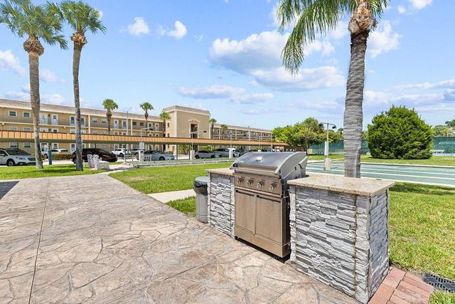 215 BOCA CIEGA POINT BOULEVARD N 3, St Petersburg, FL 33708