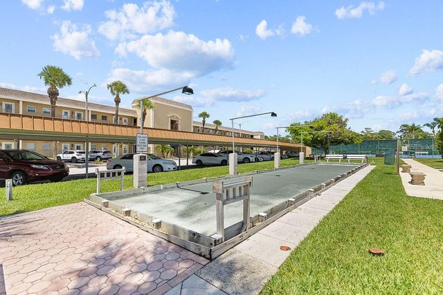 215 BOCA CIEGA POINT BOULEVARD N 3, St Petersburg, FL 33708