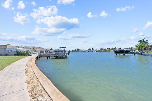 215 BOCA CIEGA POINT BOULEVARD N 3, St Petersburg, FL 33708