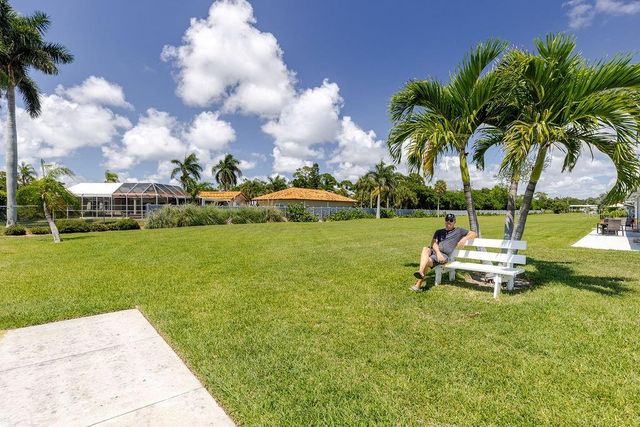 215 BOCA CIEGA POINT BOULEVARD N 3, St Petersburg, FL 33708