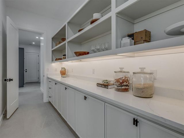 9300 SW 35th Street, Oklahoma City, OK 73179