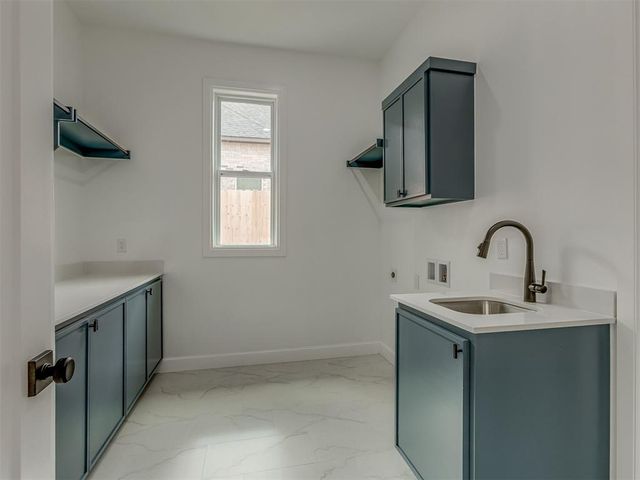 9300 SW 35th Street, Oklahoma City, OK 73179