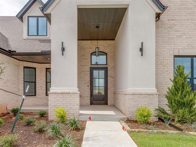 9300 SW 35th Street, Oklahoma City, OK 73179