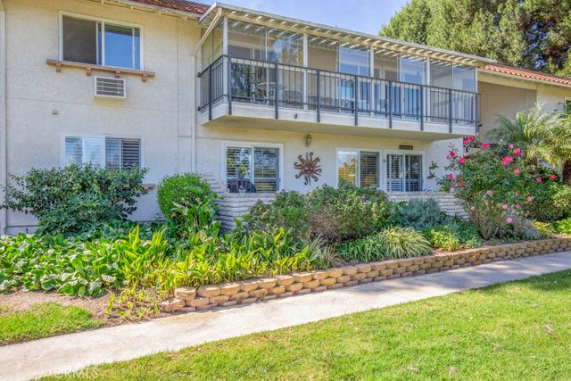 5350 Algarrobo B, Laguna Woods, CA 92637
