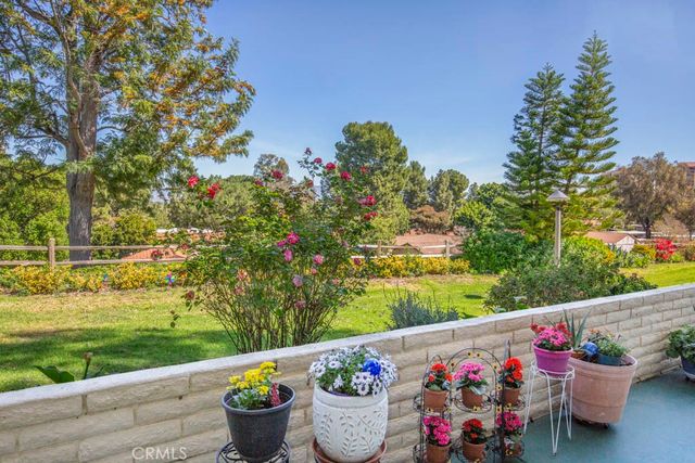 5350 Algarrobo B, Laguna Woods, CA 92637