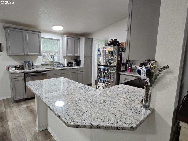 87860 TERRITORIAL Rd 66, Veneta, OR 97487