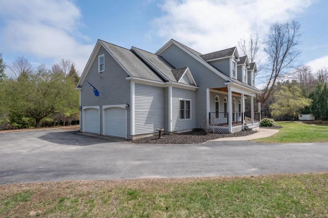 3 Foxberry Drive, New Boston, NH 03070
