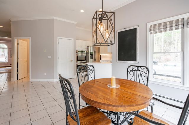 3 Foxberry Drive, New Boston, NH 03070