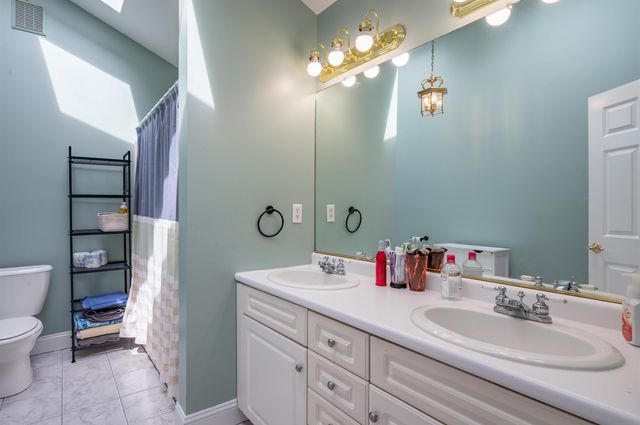 3 Foxberry Drive, New Boston, NH 03070