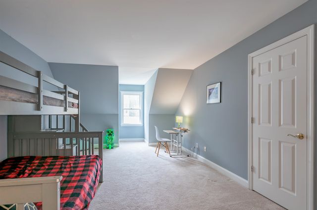 3 Foxberry Drive, New Boston, NH 03070