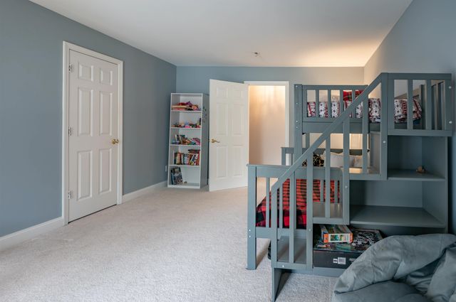 3 Foxberry Drive, New Boston, NH 03070