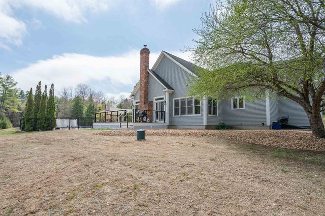3 Foxberry Drive, New Boston, NH 03070