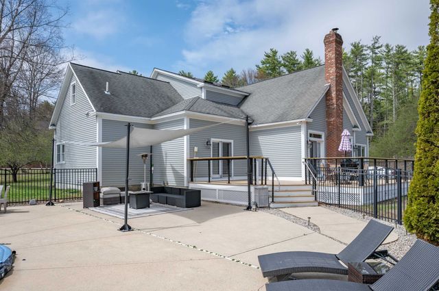 3 Foxberry Drive, New Boston, NH 03070