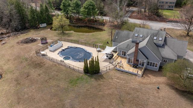 3 Foxberry Drive, New Boston, NH 03070