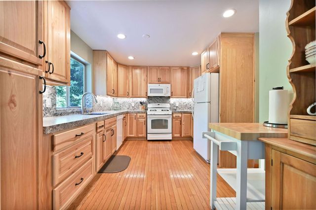 27050 Inspiration Dr, Pioneer, CA 95666