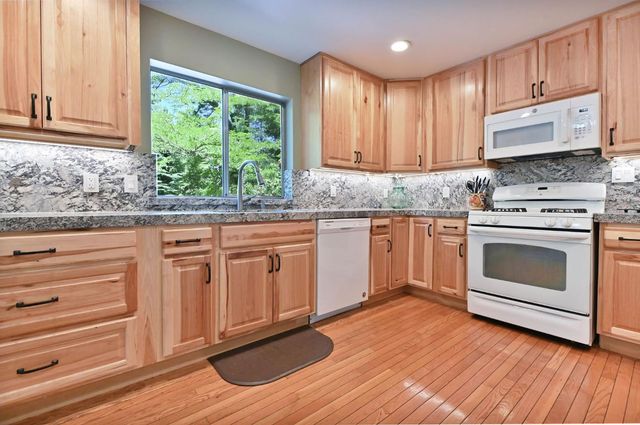 27050 Inspiration Dr, Pioneer, CA 95666