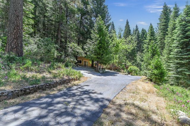 27050 Inspiration Dr, Pioneer, CA 95666