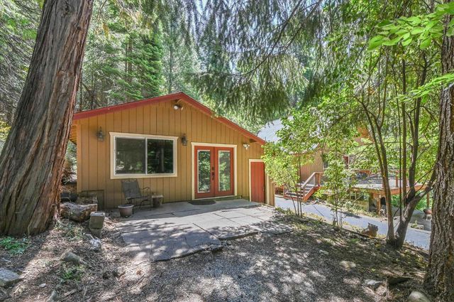 27050 Inspiration Dr, Pioneer, CA 95666