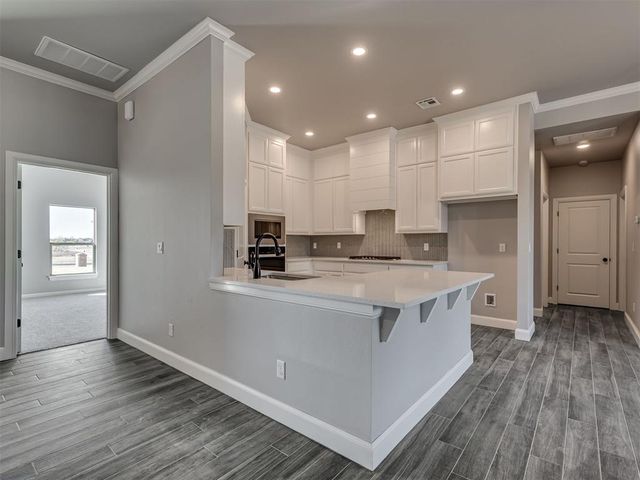 10100 Gentry Crossing, Oklahoma City, OK 73169