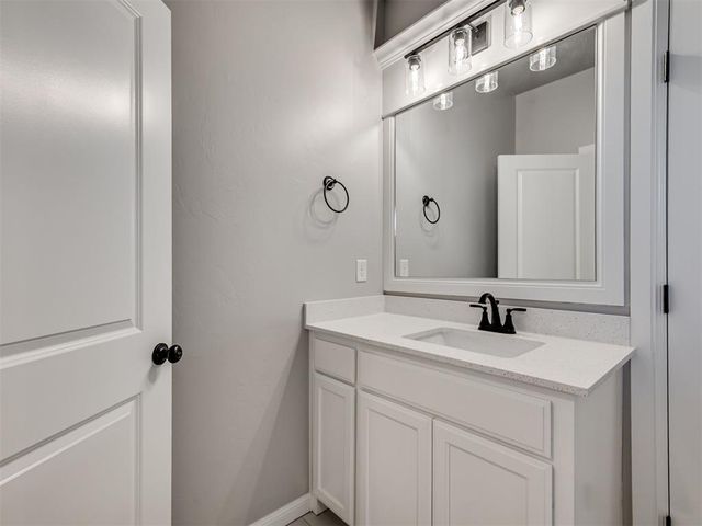 10100 Gentry Crossing, Oklahoma City, OK 73169