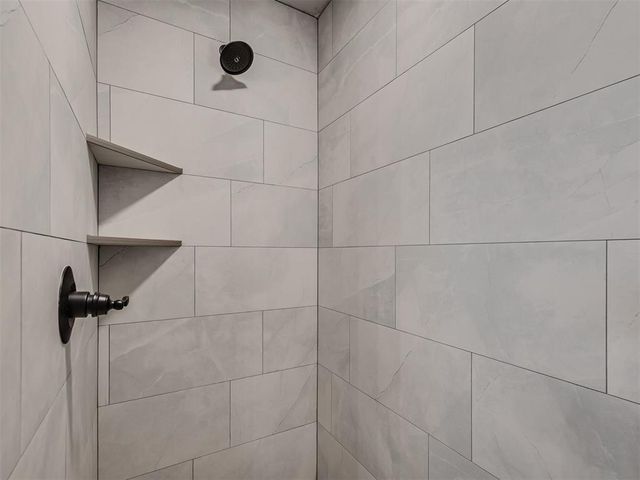 10100 Gentry Crossing, Oklahoma City, OK 73169