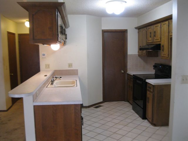 1820 S Griffith, Wichita, KS 67207