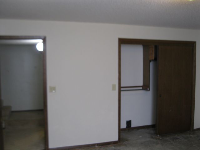 1820 S Griffith, Wichita, KS 67207