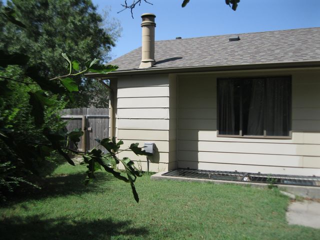 1820 S Griffith, Wichita, KS 67207