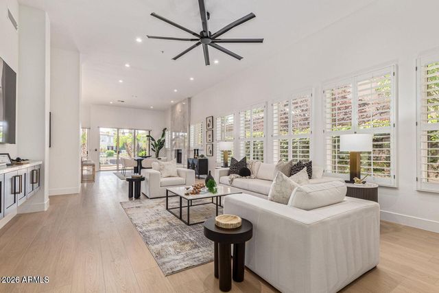 10175 E COCHISE Drive, Scottsdale, AZ 85258