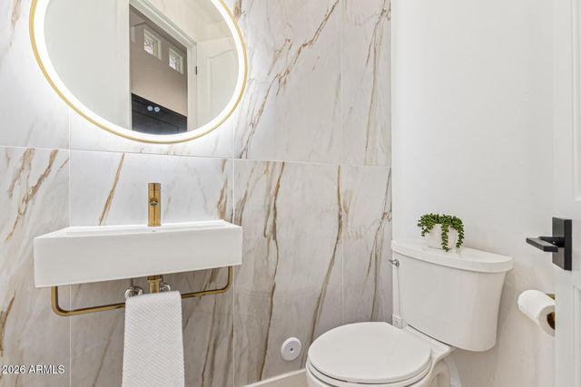 10175 E COCHISE Drive, Scottsdale, AZ 85258