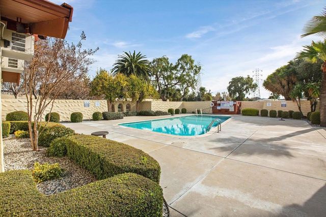 1075 Space Park way, Mountain View, CA 94043