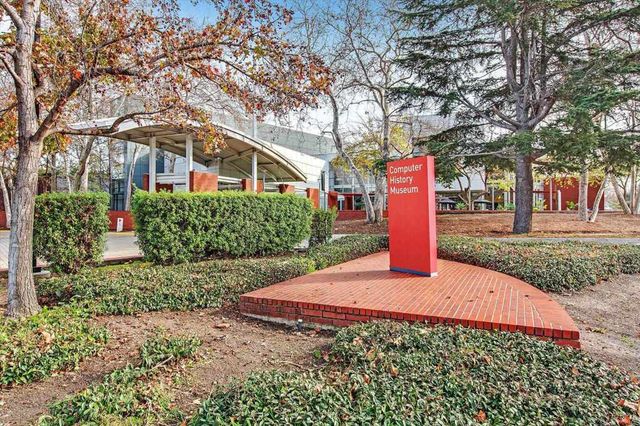 1075 Space Park way, Mountain View, CA 94043