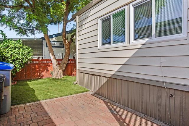 1075 Space Park way, Mountain View, CA 94043