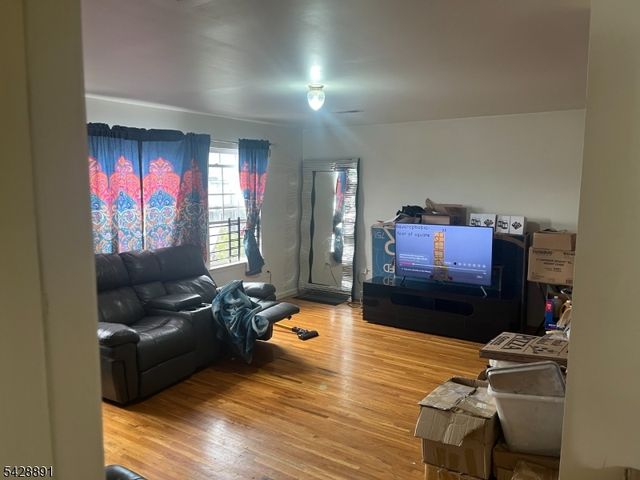896 S 16Th St, Newark City, NJ 07108
