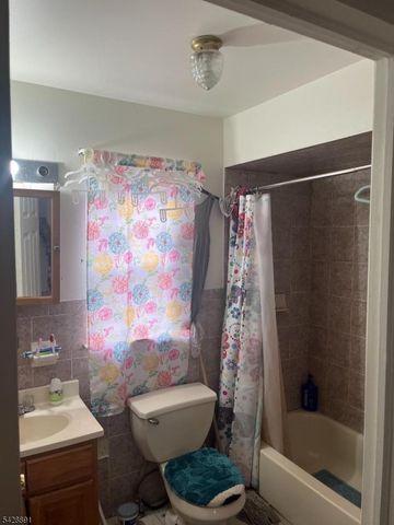 896 S 16Th St, Newark City, NJ 07108