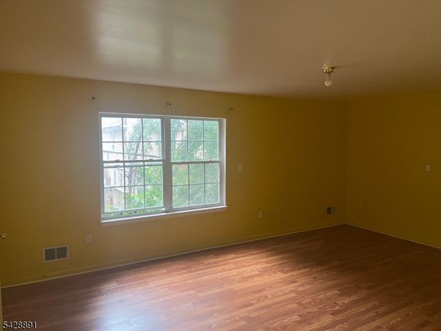 896 S 16Th St, Newark City, NJ 07108