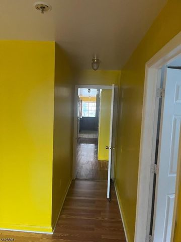 896 S 16Th St, Newark City, NJ 07108