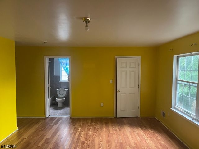 896 S 16Th St, Newark City, NJ 07108