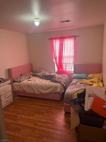 896 S 16Th St, Newark City, NJ 07108
