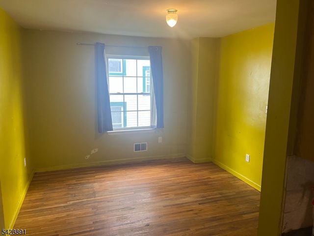 896 S 16Th St, Newark City, NJ 07108