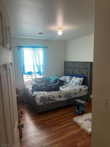 896 S 16Th St, Newark City, NJ 07108