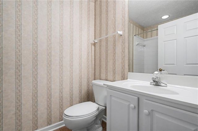 3758 NW Vineyards Lake NW Circle 8, Kennesaw, GA 30144