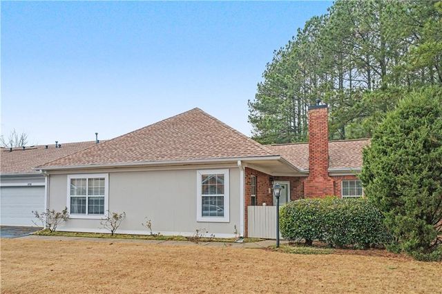 3758 NW Vineyards Lake NW Circle 8, Kennesaw, GA 30144