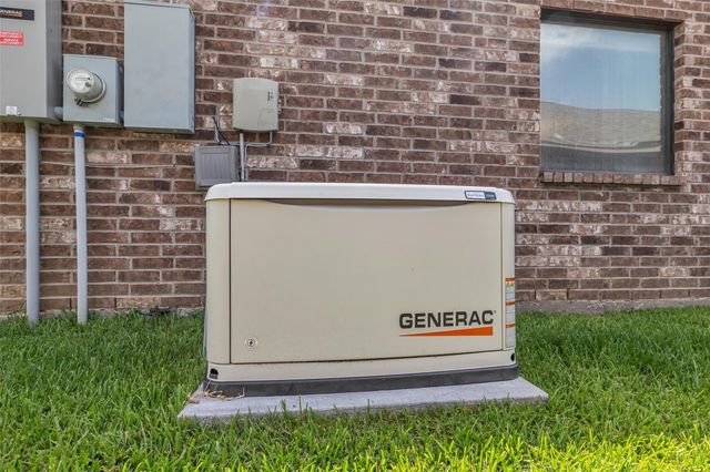 10211 Norway Spruce Lane, Tomball, TX 77375